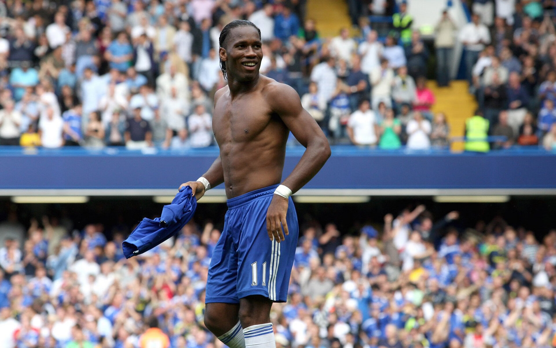 世界耐力赛再度上演雨战，团队协作决定胜负，耐力世界纪录