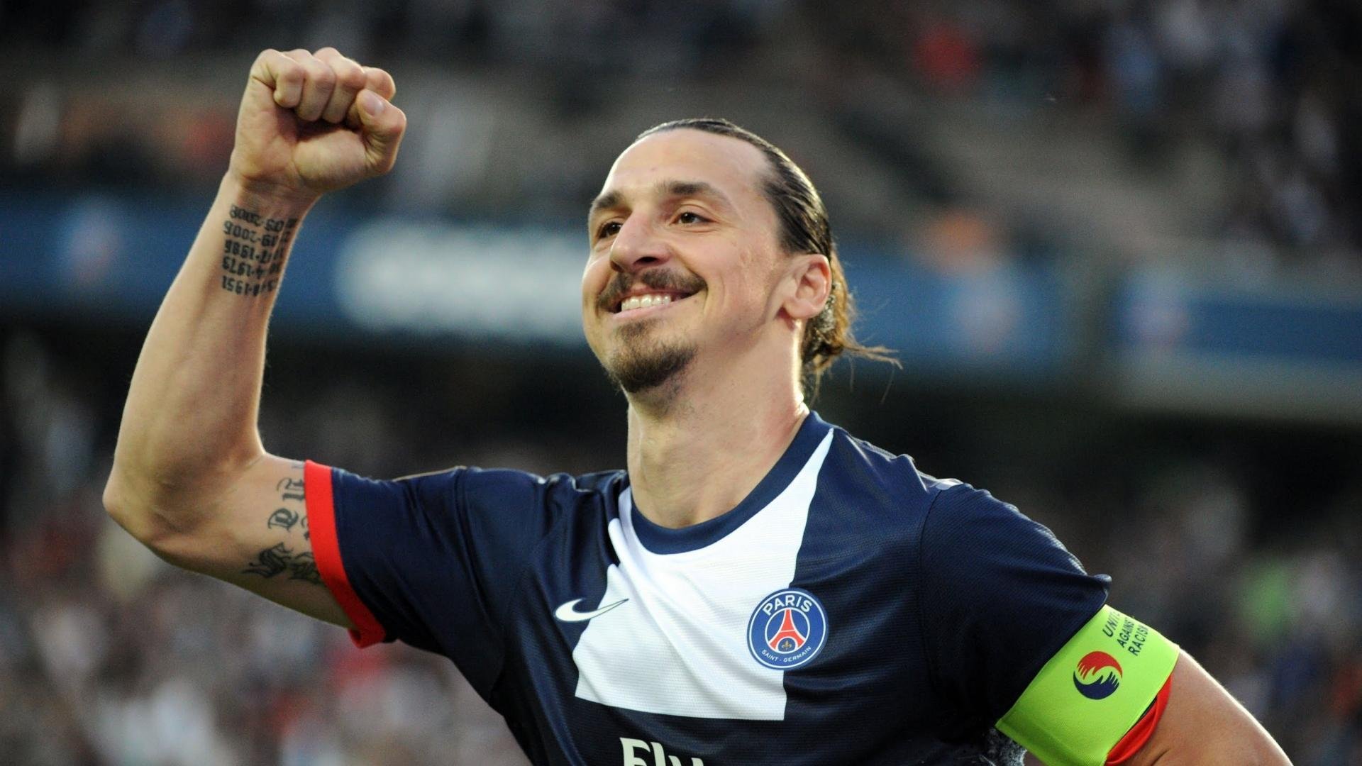 “企业年度运动承诺签署仪式+接力跑”